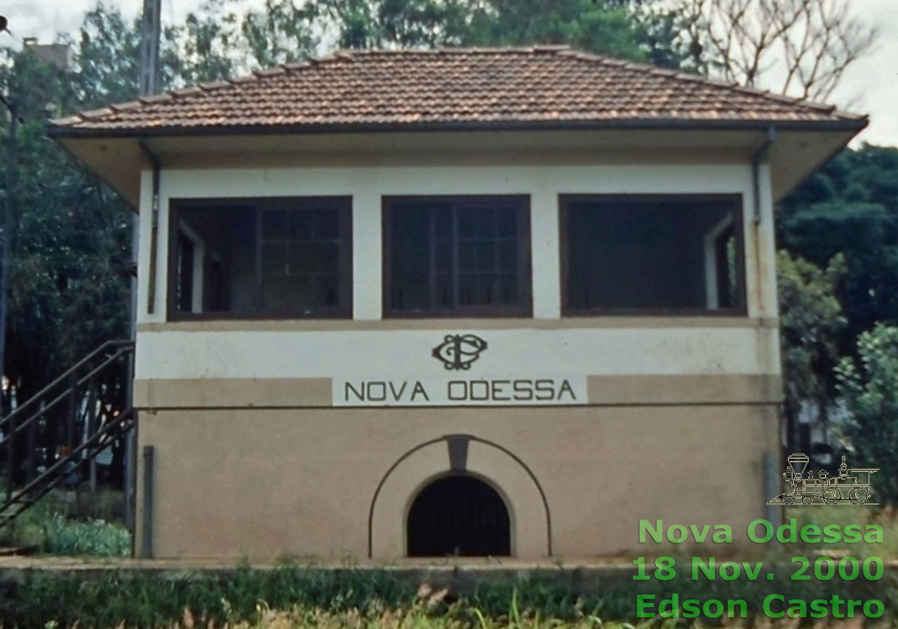 Cabine de sinalização da estação ferroviária de Nova Odessa em 2000