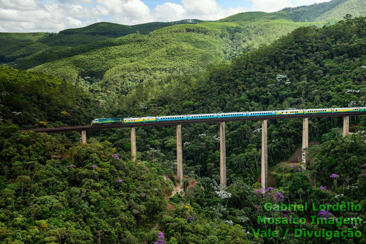 Feriado prolongado fez esgotarem-se as passagens do trem de Belo Horizonte para Vitória com 15 dias de antecedência