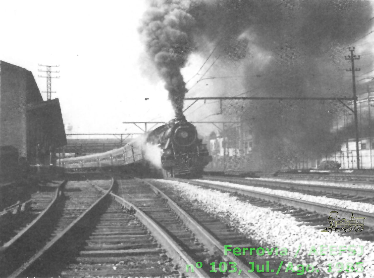 Locomotiva a vapor nº 353 EFCB / RFFSA com trem turístico rumo a Paranapiacaba, em 1985