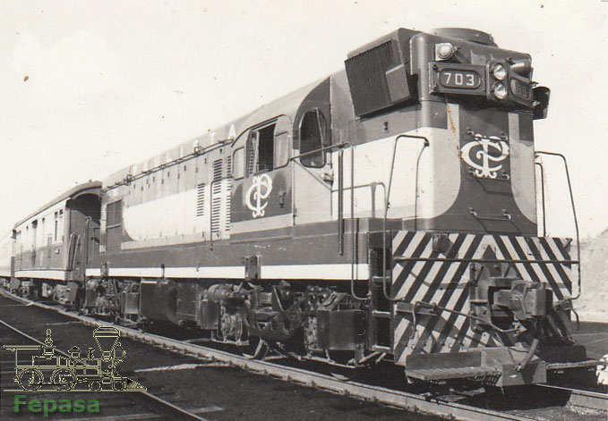 Locomotiva G12 n&ordm; 703 da CPEF - Cia. Paulista de Estradas de Ferro