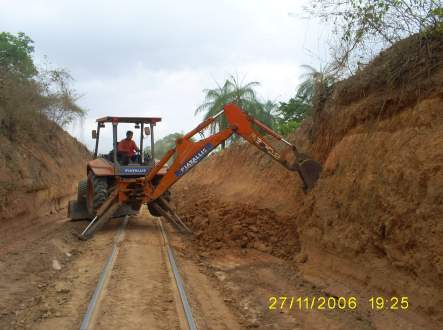 Alargamento dos cortes para a passagem do trem