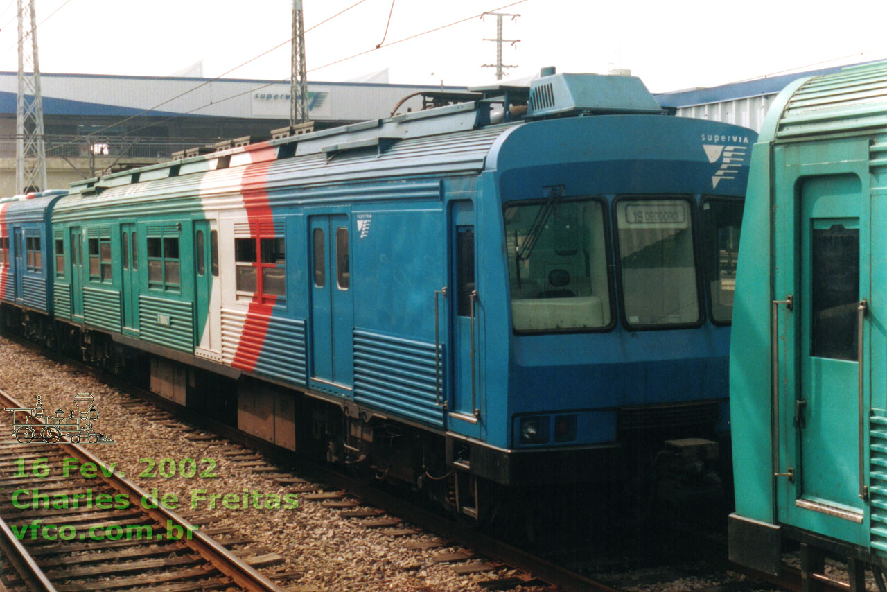 Trem série 8000; carro E 18007 em Deodoro