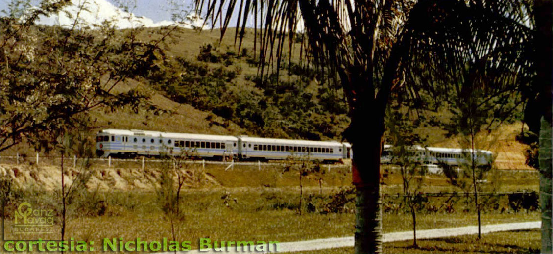 Trem Húngaro em viagem Rio de Janeiro - São Paulo