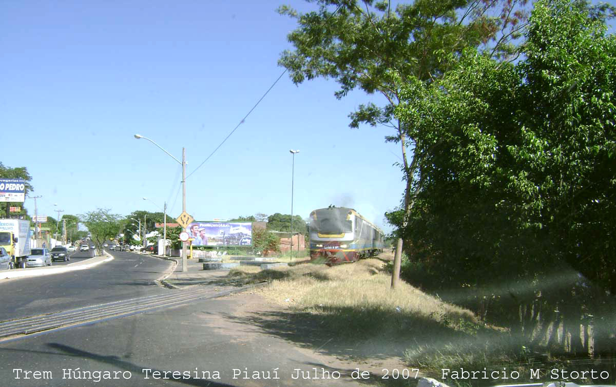 Trem Húngaro do Metrô Teresina com o painel frontal no segundo formato