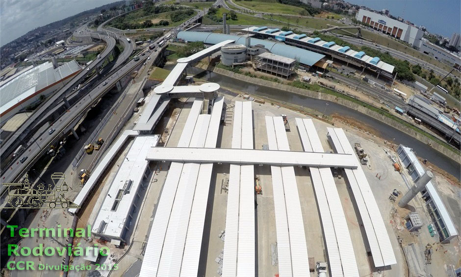 Terminal Rodoviário em conexão com a estação Acesso Norte, do Metrô de Salvador