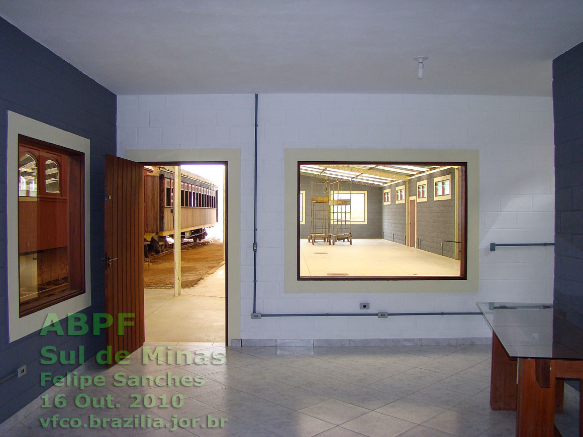 Vista das oficinas da ferrovia a partir do escritório
