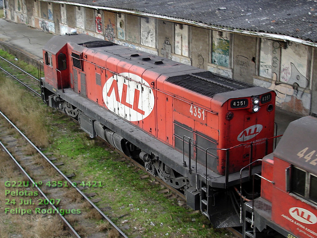 Locomotiva G22U nº 4351 e 4421 da ferrovia ALL em Pelotas (RS), 2007, por Felipe Rodrigues