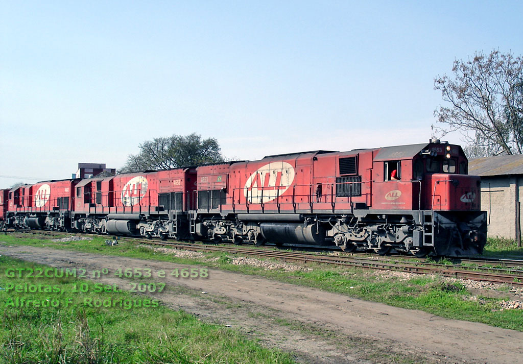 Locomotivas GT22CUM2 nº 4653 e 4658 da ferrovia ALL em Pelotas, 10 Set. 2007, by Alfredo F. Rodrigues