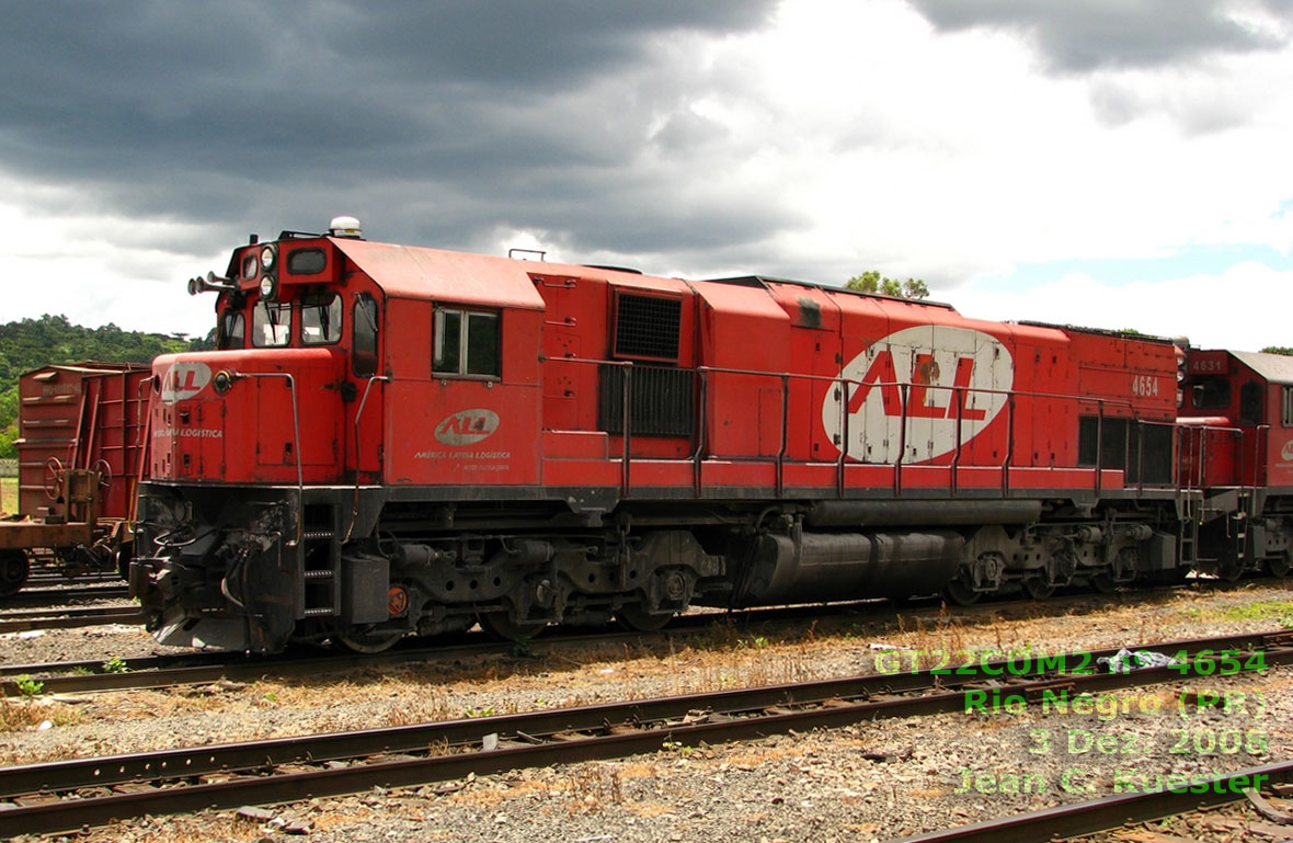 Locomotiva GT22CUM2 nº 4654 da ferrovia ALL em Rio Negro (PR), 3 Dez. 2008, by Jean C. Kuester