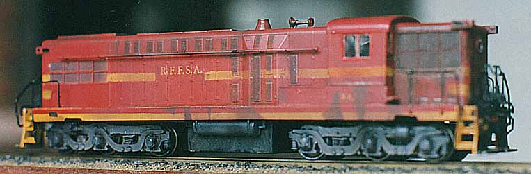 Ferreomodelo modificado da locomotiva AS-616