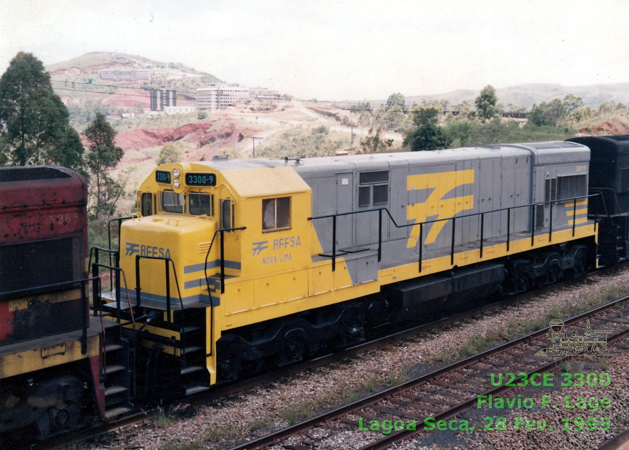 Locomotiva U23CA no &uacute;ltimo padr&atilde;o de pintura da RFFSA - Rede Ferrovi&aacute;ria Federal