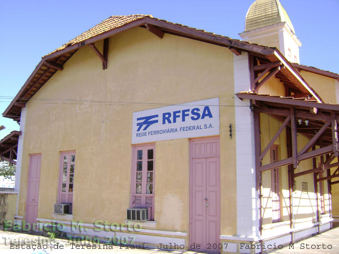 Lateral da estação ferroviária de Teresina