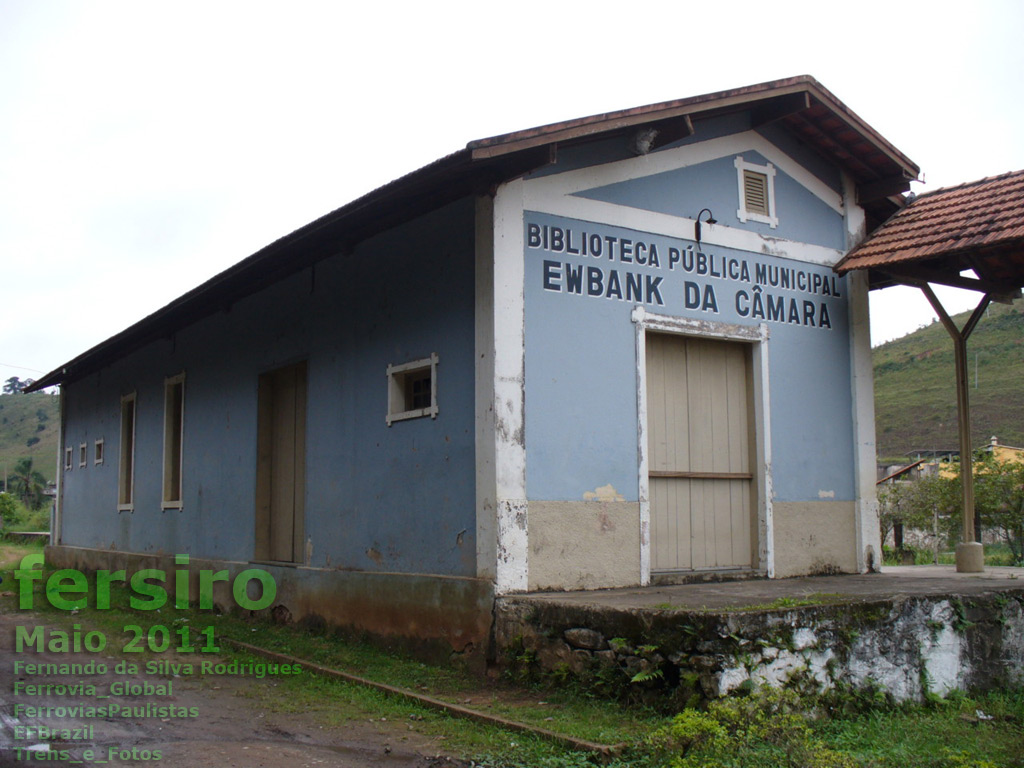 Estação ferroviária Ewbank da Câmara, transformada em Biblioteca Pública Municipal