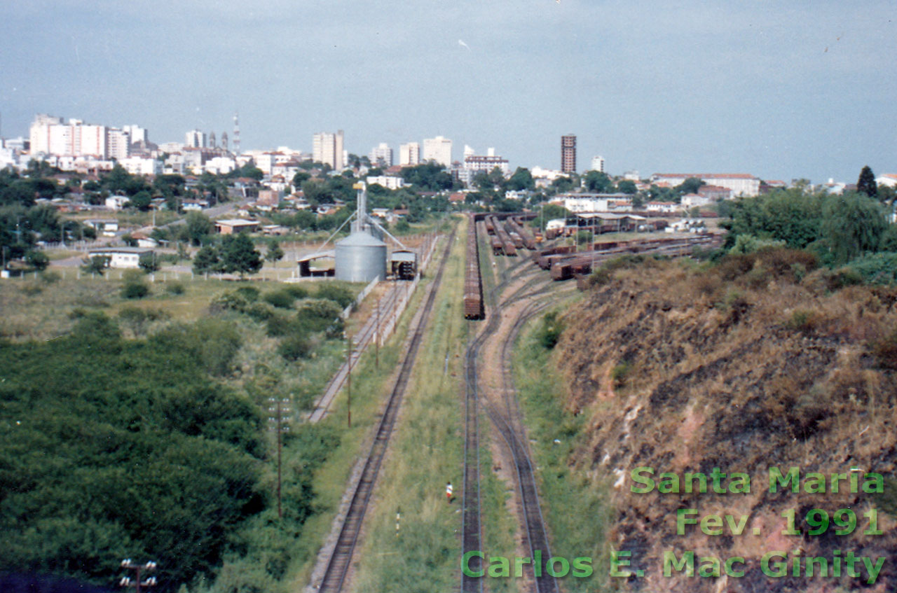 Trilhos de chegada dos trens ao pátio ferroviário