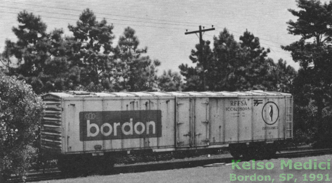 Vagão isotérmico ICC RFFSA fotografado no pátio do Frigorífico Bordon em São Paulo, 1991