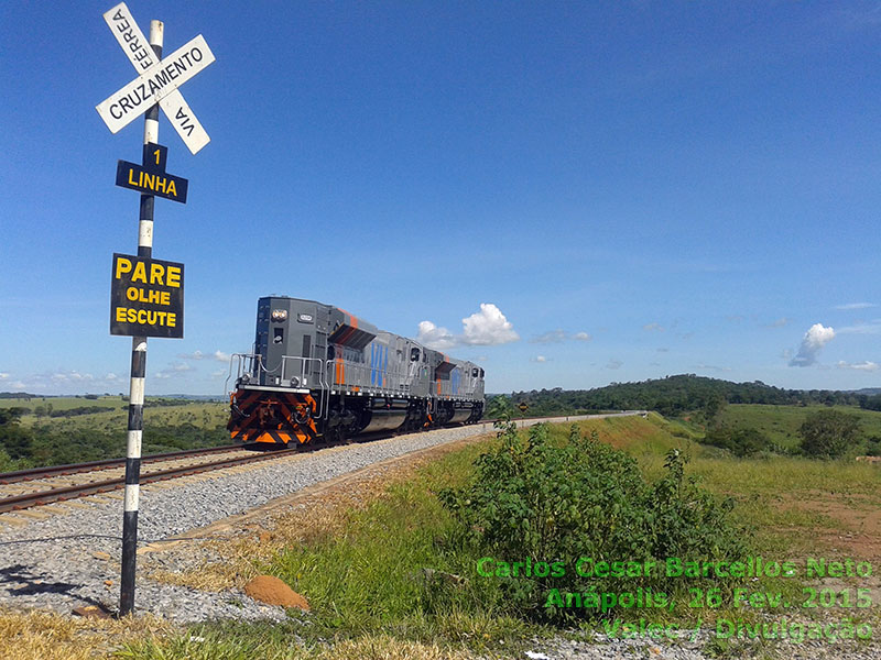 Lcomotivas SD70ACe nº 8255 e 8258 VL! iniciando a viagem de Anápolis (GO) a Imperatriz (MA)