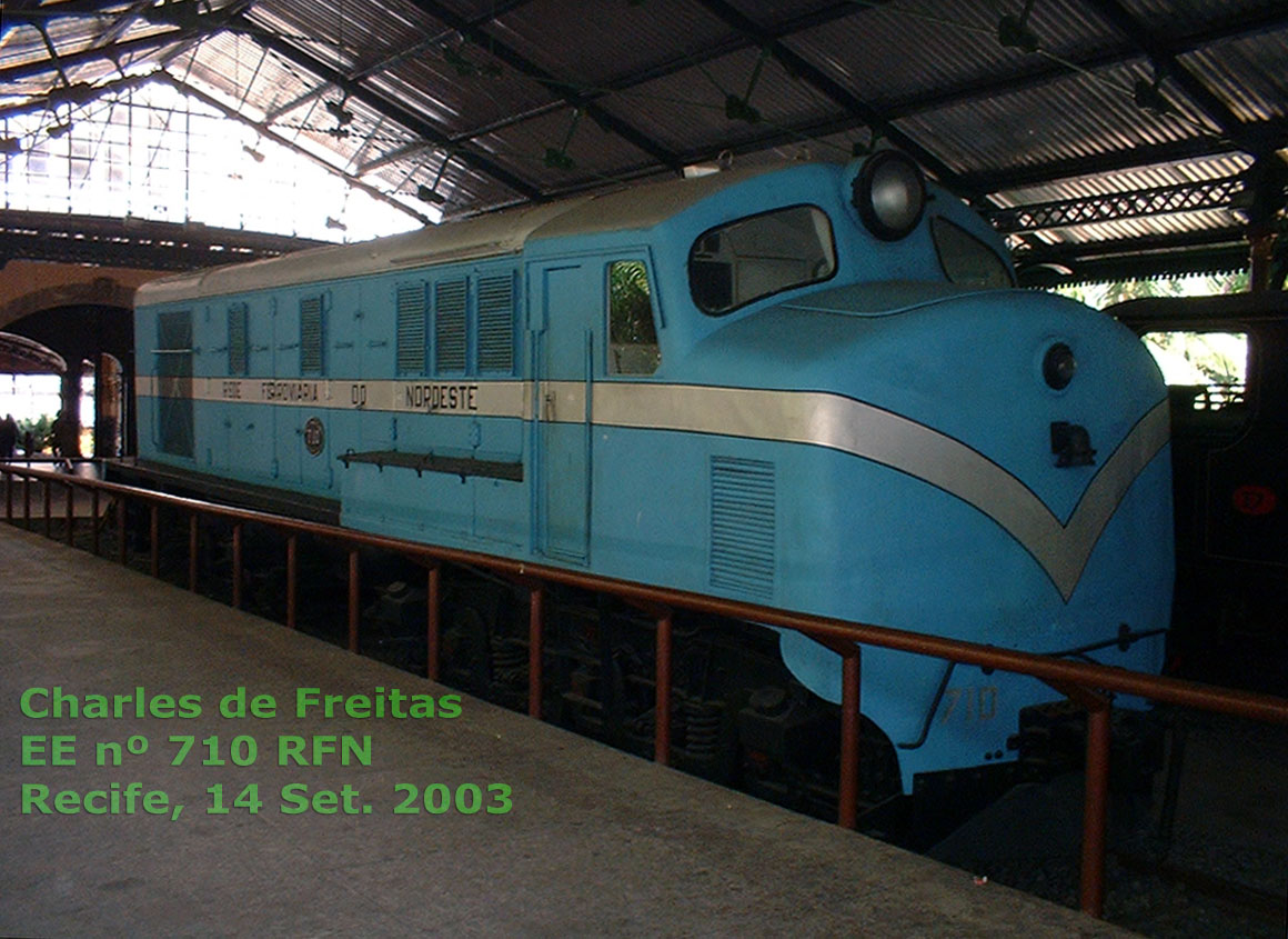 Locomotiva English Electric número 710 da Rede Ferroviária do Nordeste - RFN