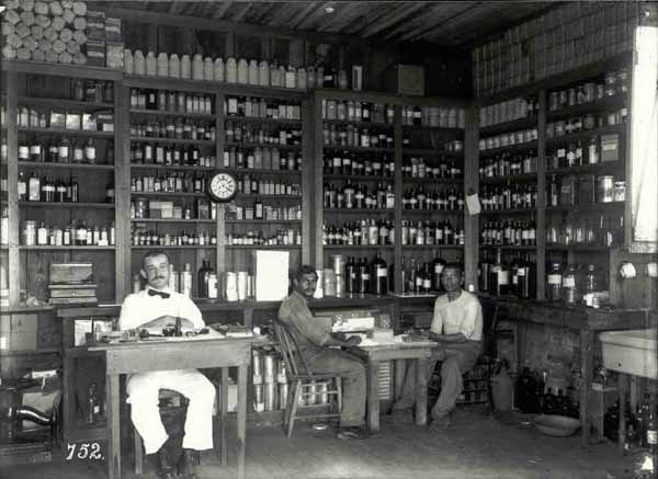 Dispensário do hospital Candelária, à época da construção da ferrovia Madeira-Mamoré