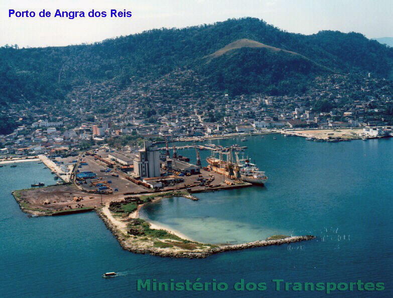 Vista aérea do antigo porto de Angra dos Reis, sem data