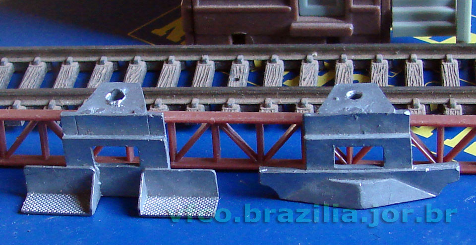 Outra vista dos adaptadores para ferreomodelos Frateschi de locomotiva G12