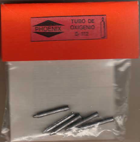 Embalagem da antiga Phoenix Modelismo, com 6 tubos de oxigênio em miniatura