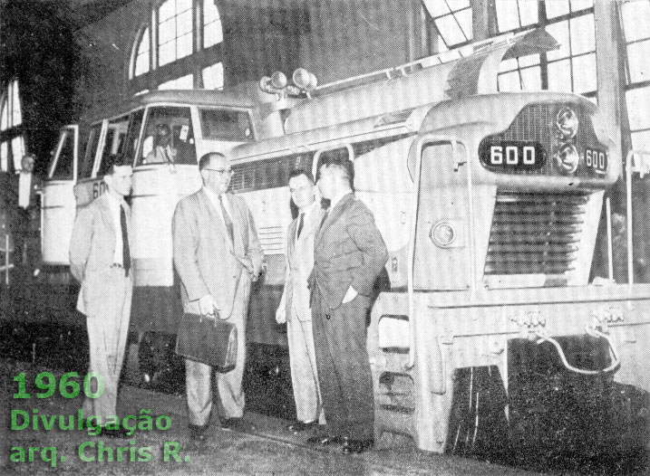Locomotiva GMDH1 pronta para levar a Osasco uma comitiva de engenheiros e congresistas