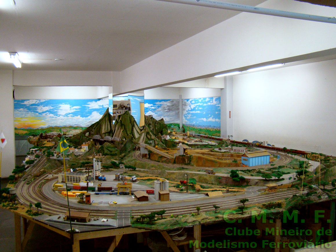 Outra vista panorâmica da maquete do Clube Mineiro de Modelismo Ferroviário