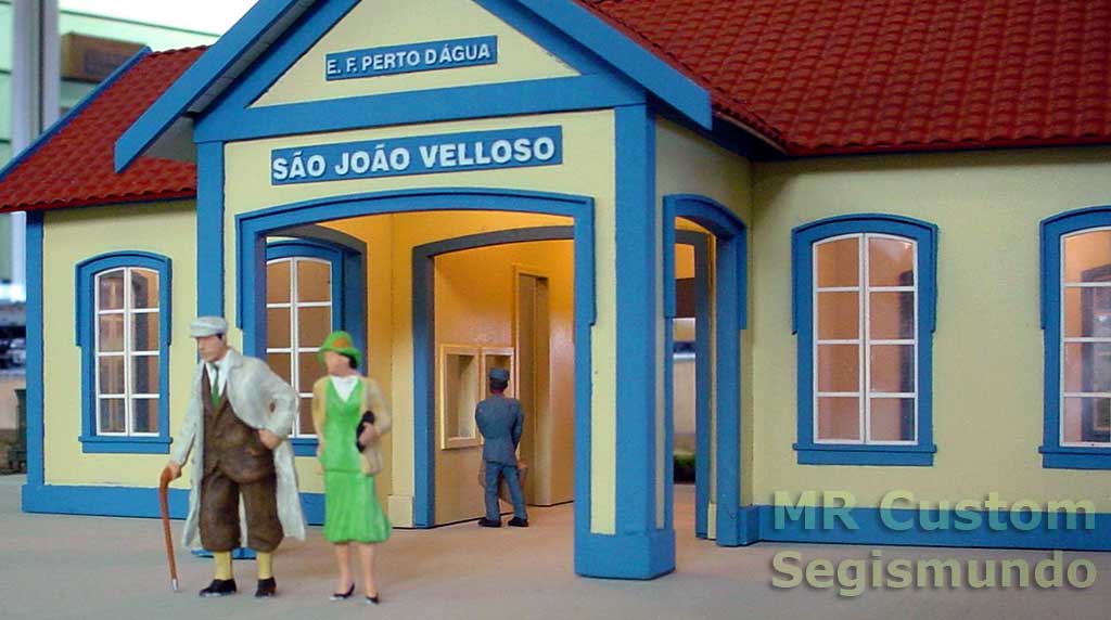 Ferreomodelo de prédio da estação ferroviária